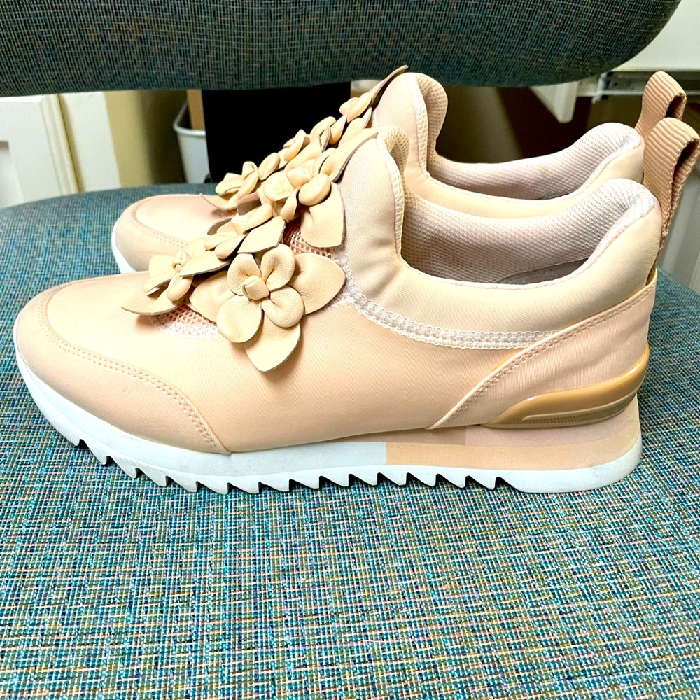 Tory Burch gorgeous and rare sneakers!!!